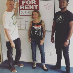 19367229_325921337836805_4634112465041358848_n