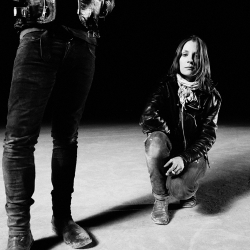 Leah-black-rebel-motorcycle-club-34110116-750-500